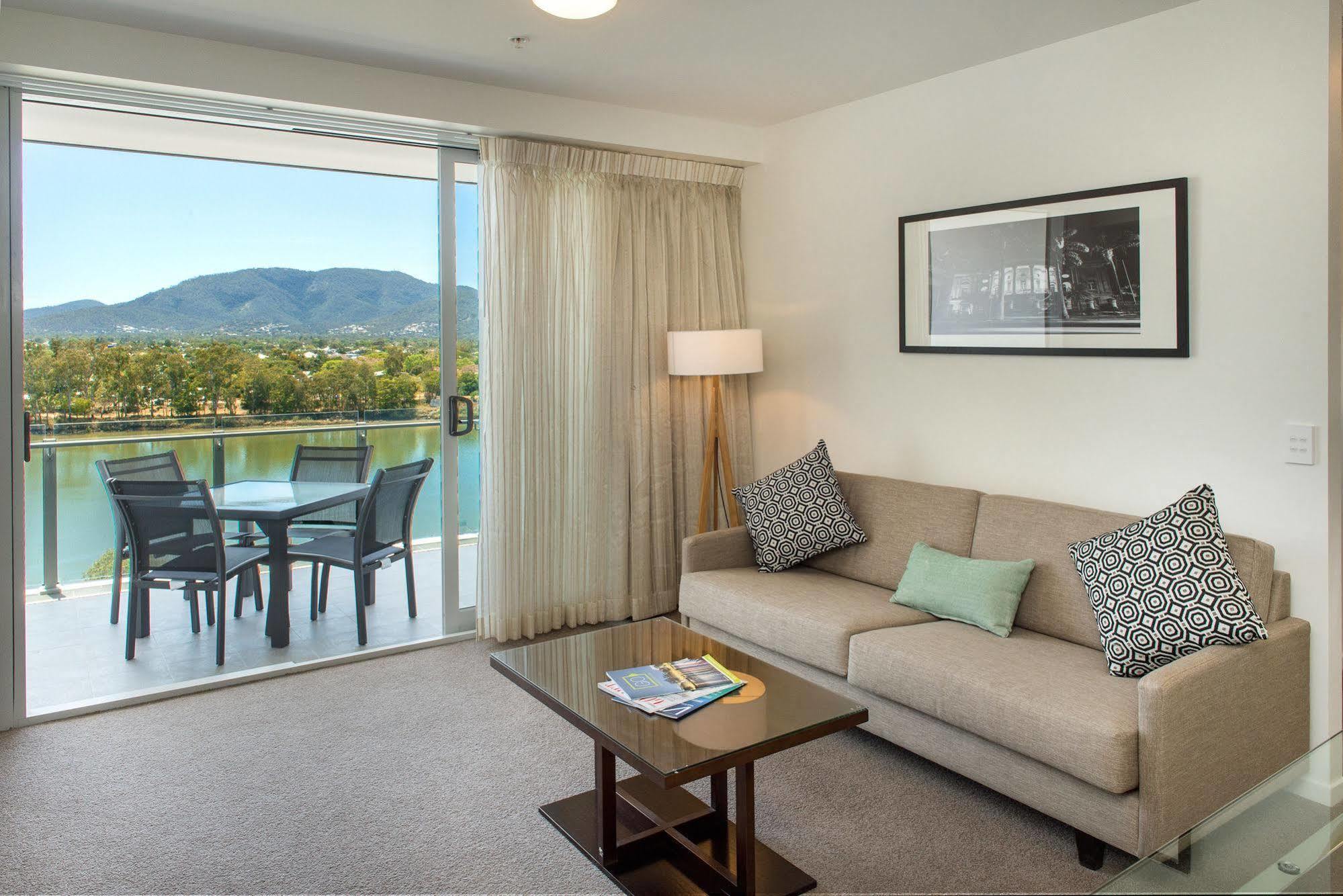เอ็มไพร์ อพาร์ตเมนต์ โฮเต็ล Aparthotel ร็อคแฮมป์ตัน ภายนอก รูปภาพ
